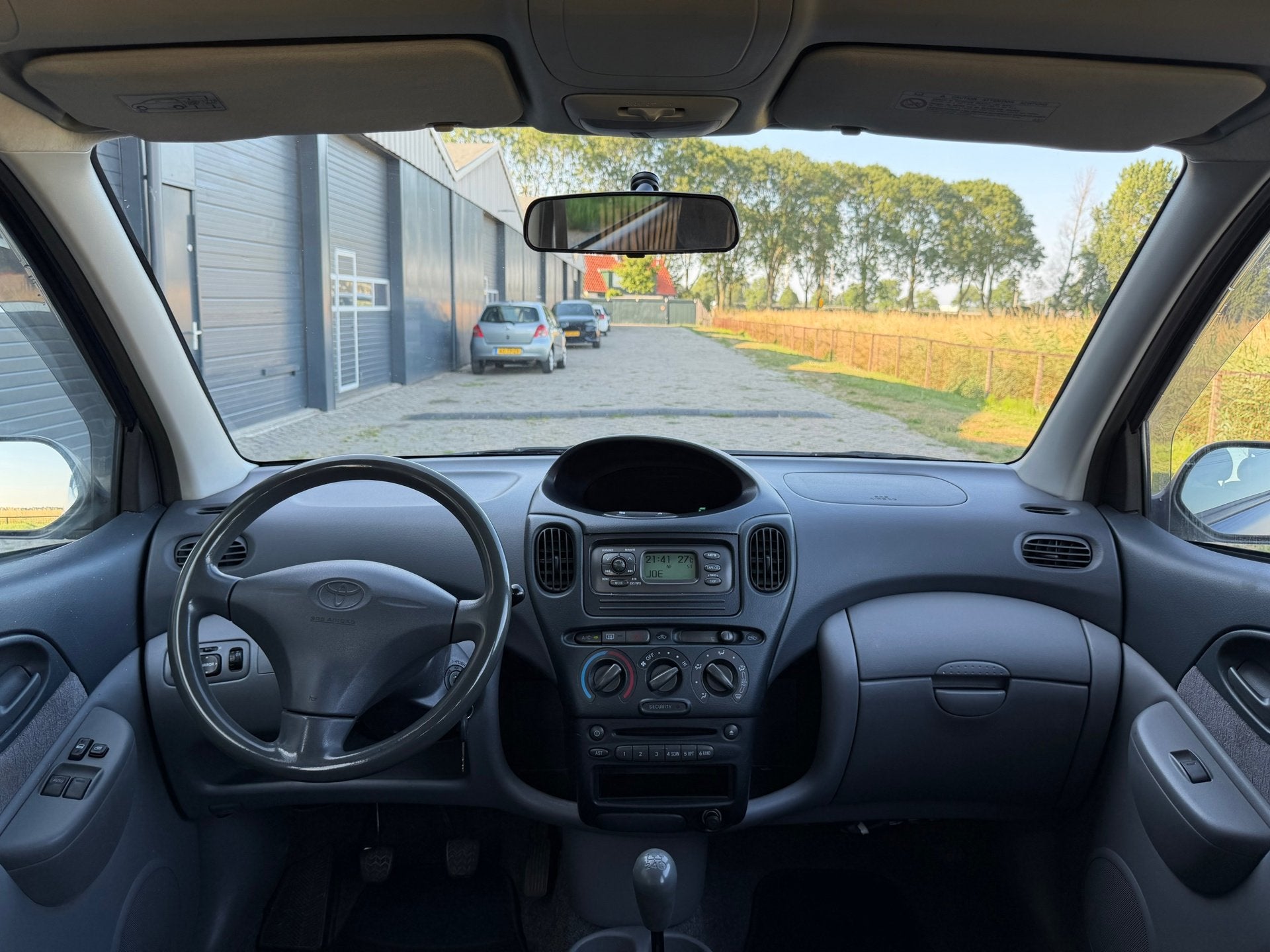 Toyota Yaris Verso 1.3-16V VVT-i Sol, Voorwielaandrijving, 1299 cc, 86 pk, 4 cilinders