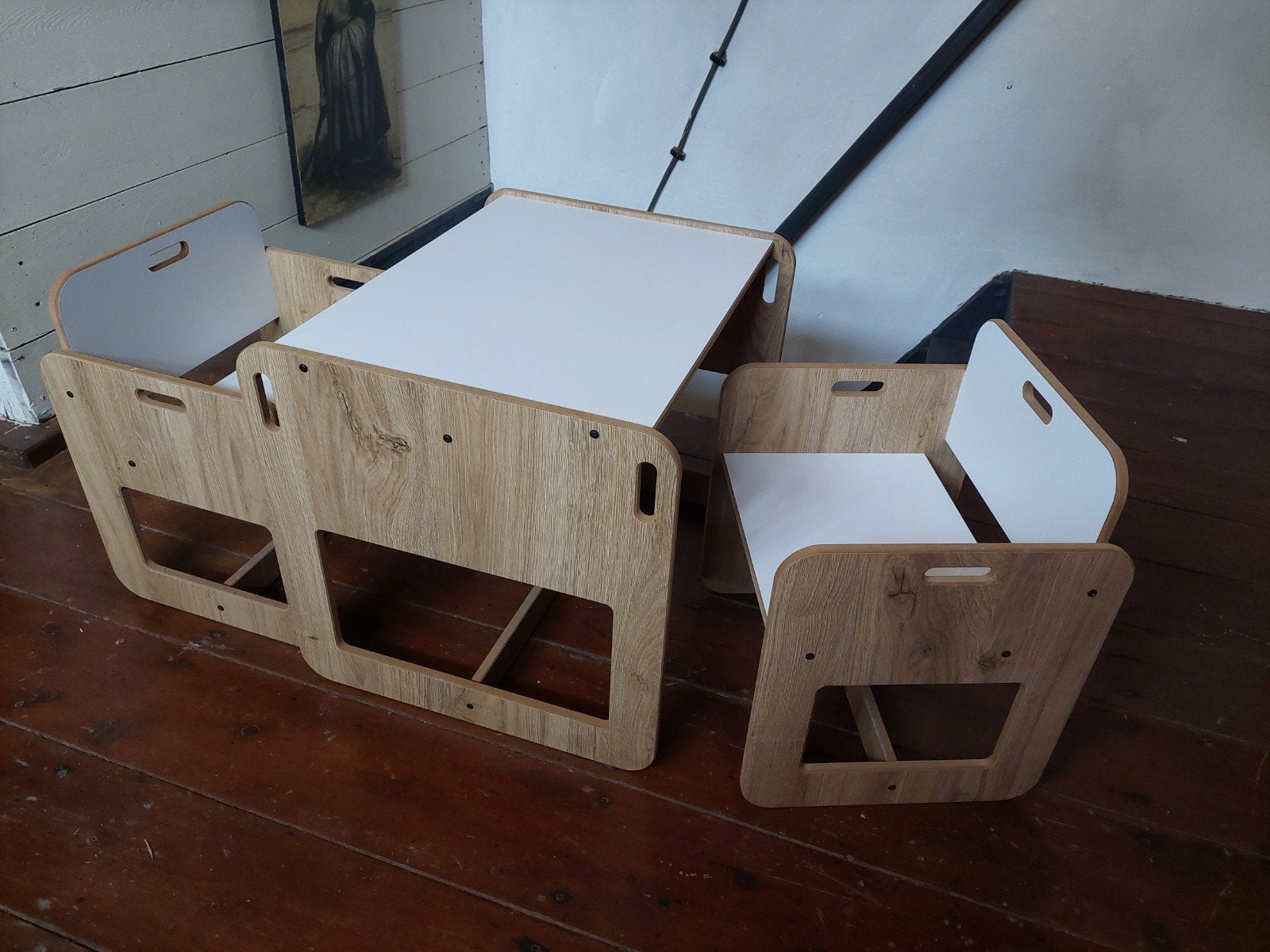 montessori tafeltje met 2 stoeltjes., Ophalen, Zo goed als nieuw, Tafel