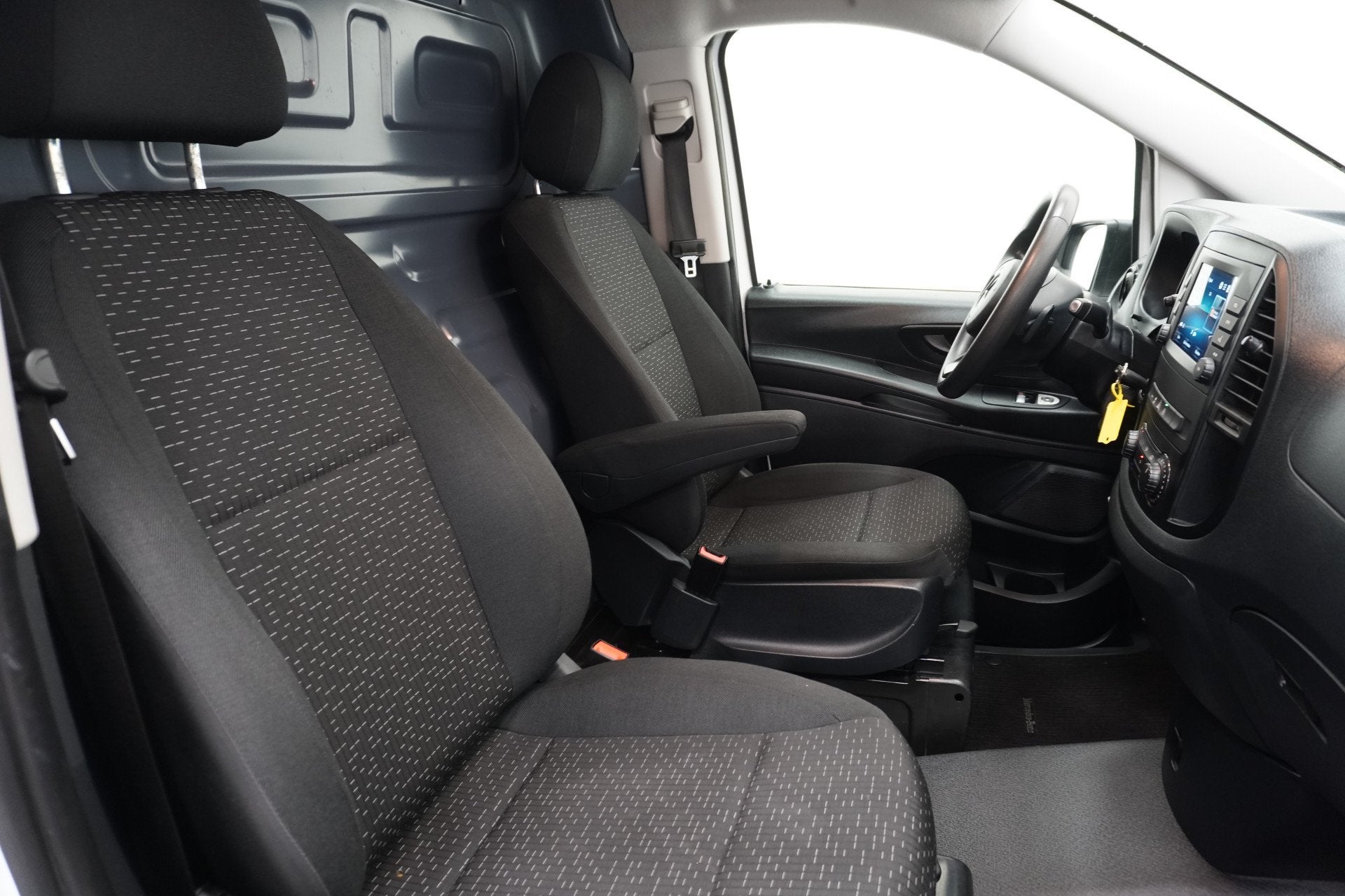 Mercedes-Benz Vito 114 CDI XL Automaat EURO 6 - Airco - Navi, Automaat, Gebruikt, 4 cilinders, 2000 kg