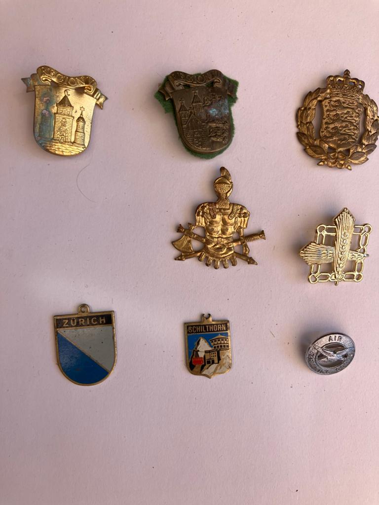Militaire/wandel emblemen - jaren ‘80, Ophalen of Verzenden, Landmacht, Nederland, Embleem of Badge