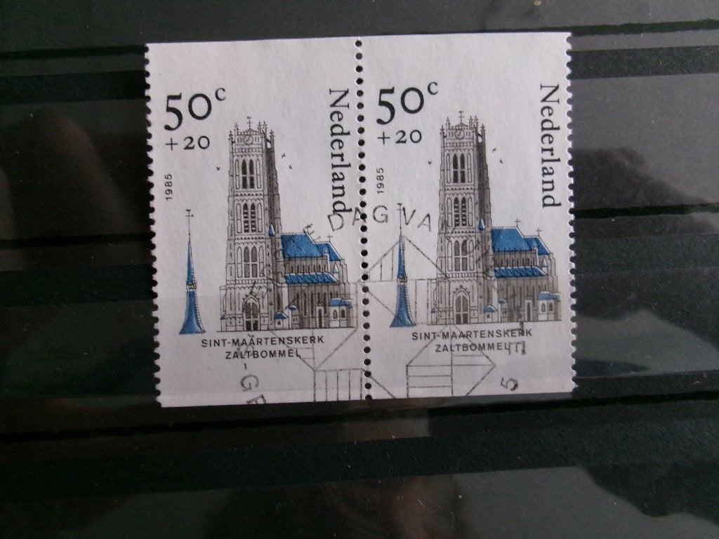 1985 - duo zomerzegels 55 + 20 twee zijden ongtand (923a), Ophalen of Verzenden, Gestempeld