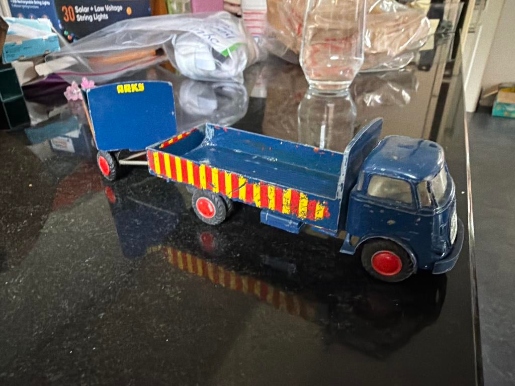 Zeldzame originele Lion Car Arks beschuit vrachtwagen, Nl, Gebruikt, Ophalen of Verzenden, Lion Car