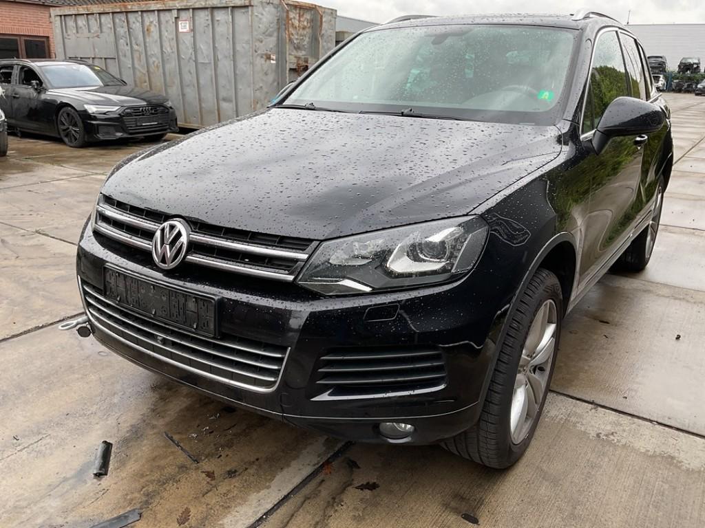 Spatbord Links Voor Volkswagen Touareg (7PA/PH) 7P6821105E, Gebruikt, Volkswagen, Volkswagen AG, Kundenbetreuung@volkswagen.de