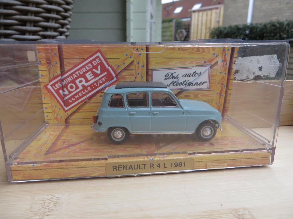 Norev Renault 4 4L 1961 blauw, Hobby en Vrije tijd, Modelauto's | 1:43, Ophalen of Verzenden, Nieuw, Auto, Norev