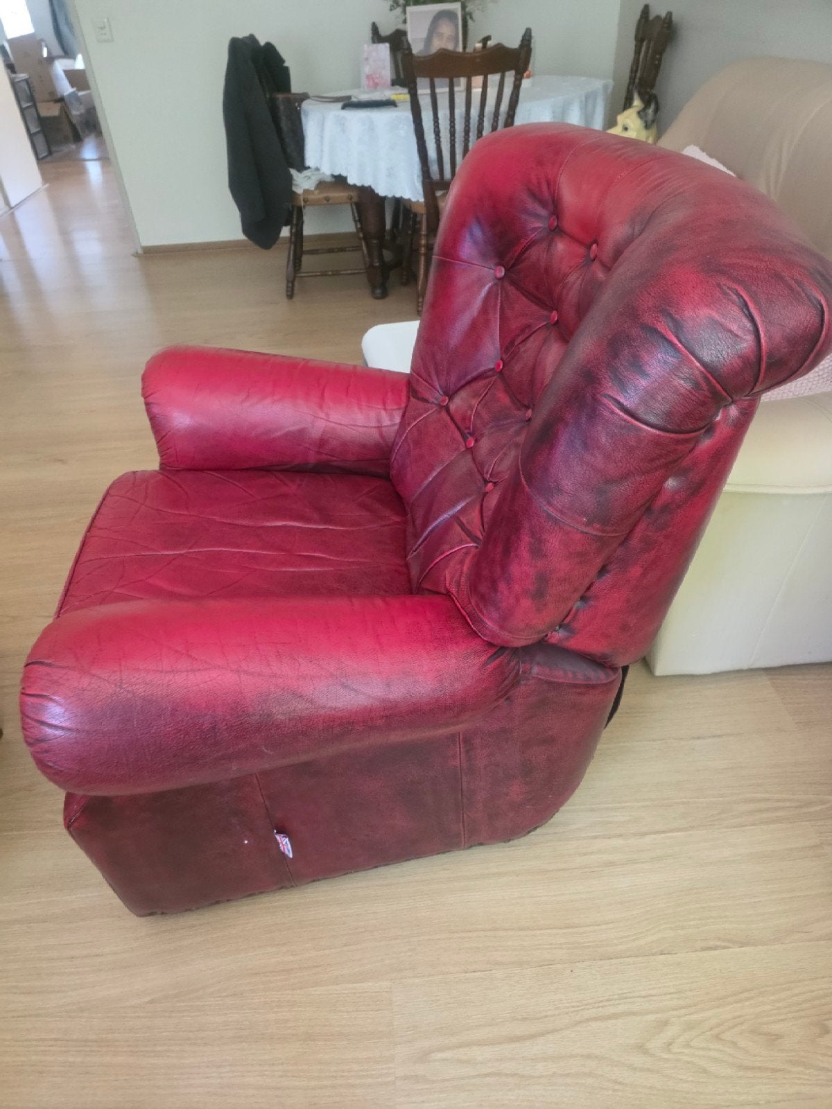 Chesterfield relax Bank, Ophalen