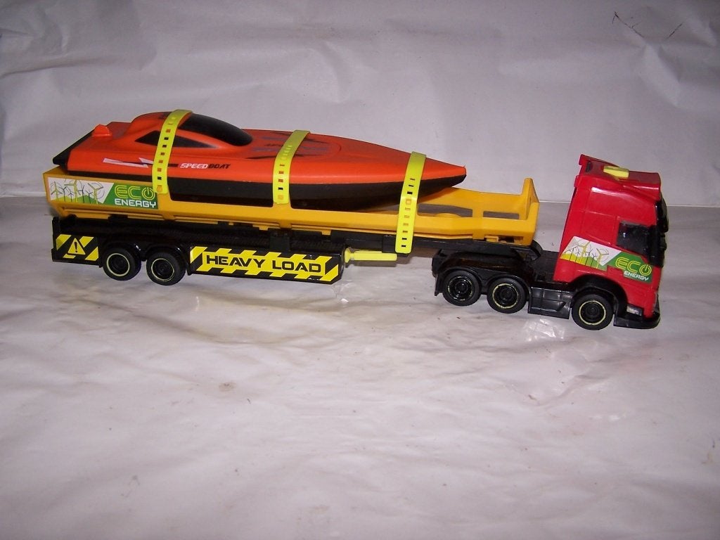 Volvo truck met oplegger en speedboat. Izgs., Ophalen of Verzenden, Zo goed als nieuw