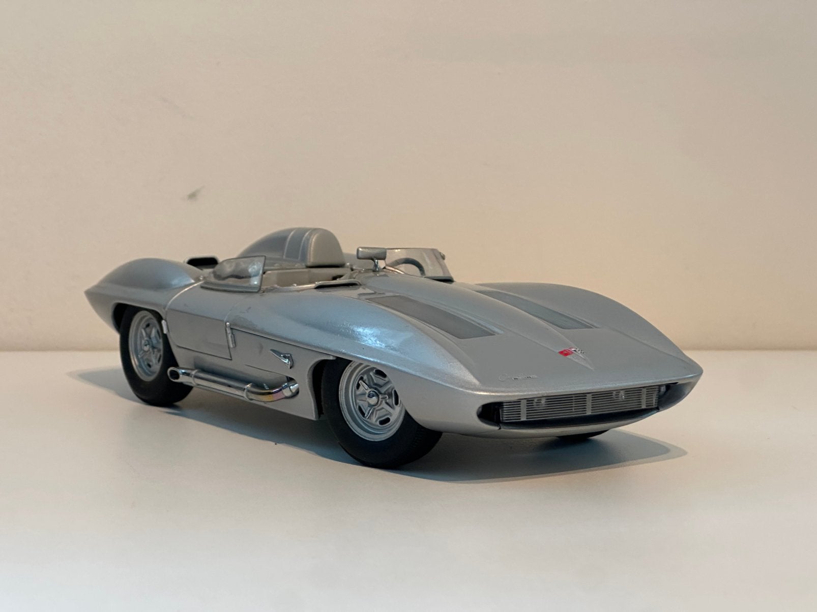 Chevrolet Corvette Stingray (1959) | AutoArt | schaal 1:18, Ophalen of Verzenden, Zo goed als nieuw, Autoart