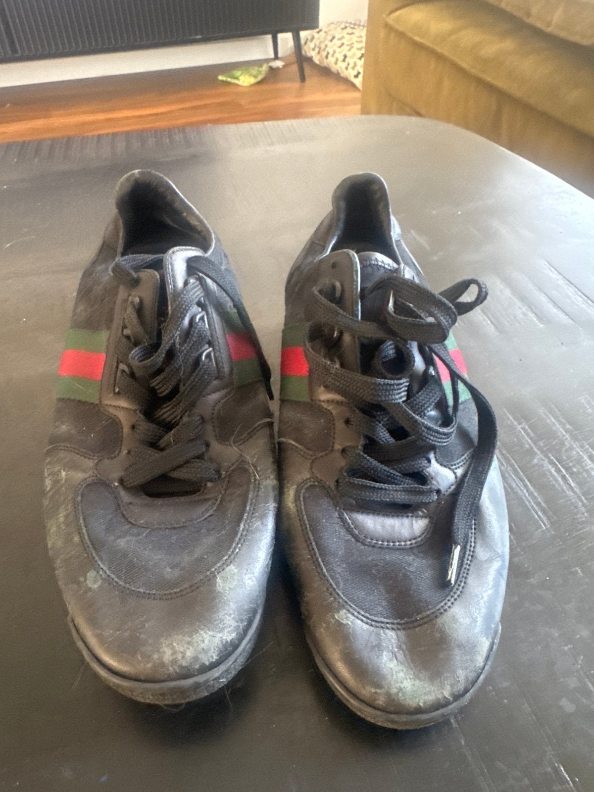 Gucci sneakers met Web-streep - Gedragen, Ophalen, Gedragen, Zwart, Sneakers of Gympen
