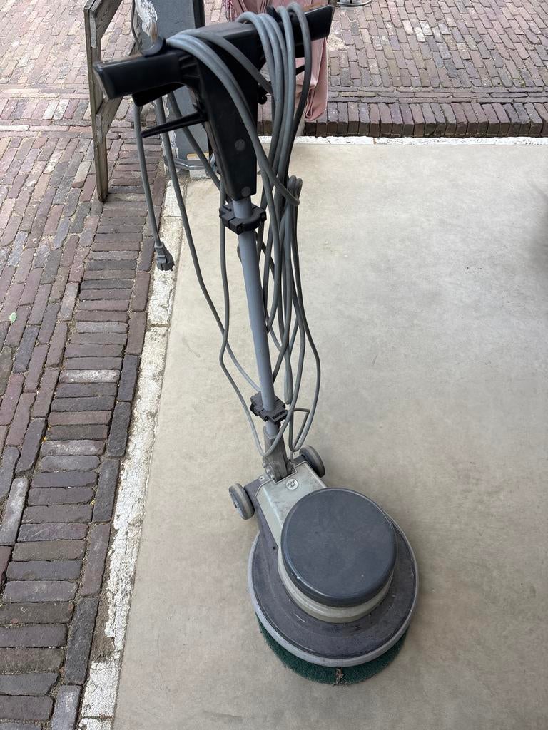 Wirbel Vloerreiniger/Boenmachine - Inclusief 10 diverse pads, Ophalen, Gebruikt