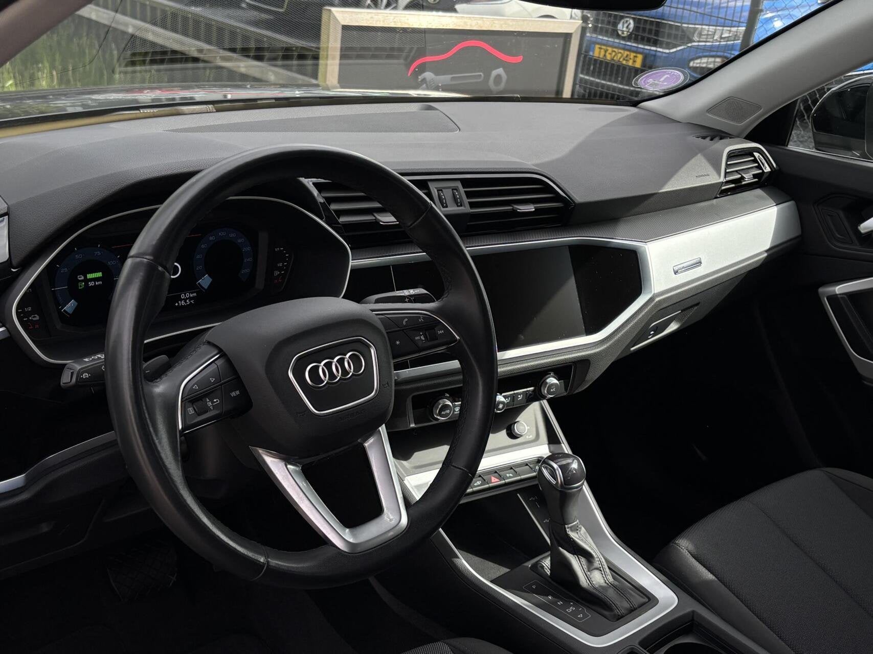 Audi Q3 45 TFSI e Hybrid Advanced edition cruise camera pdc, Auto's, Gebruikt, Euro 6, Zwart, Hybride Elektrisch/Benzine