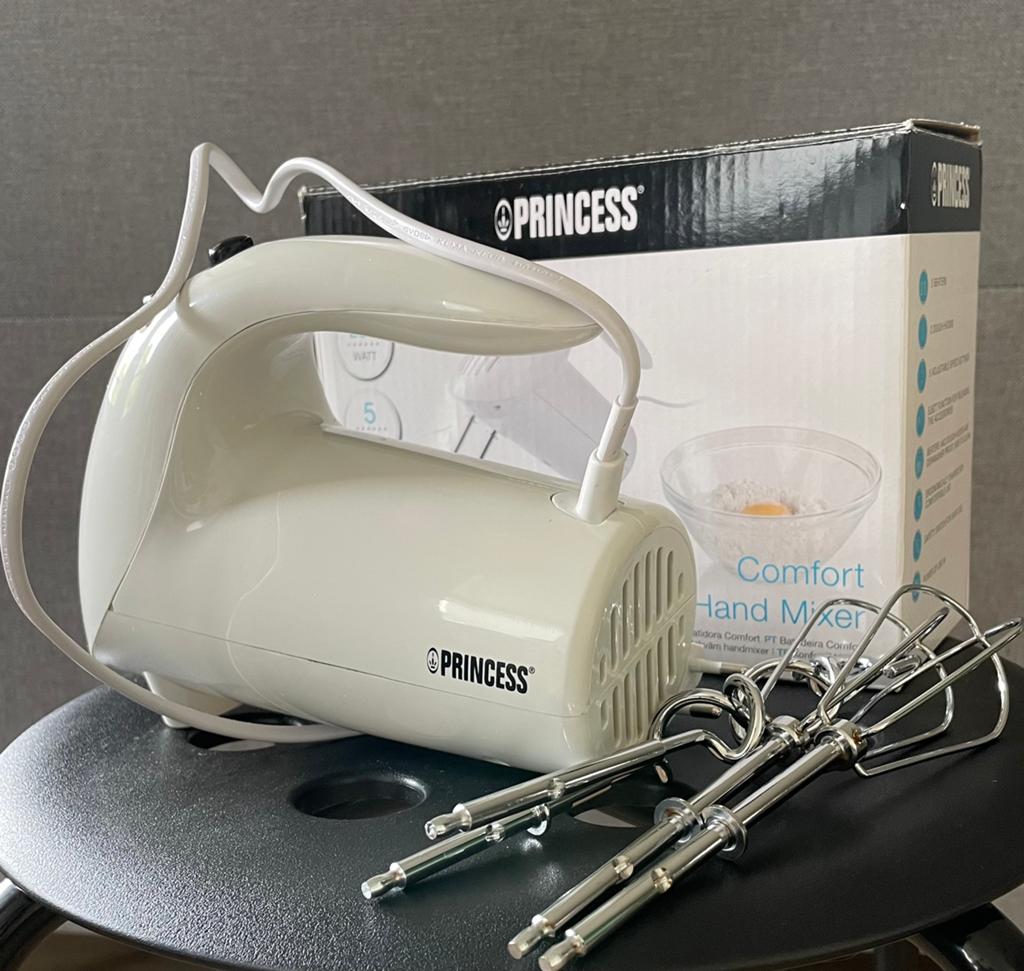 Princess Comfort Handmixer, Minder dan 1 liter, Ophalen of Verzenden, Zo goed als nieuw, 3 snelheden of meer