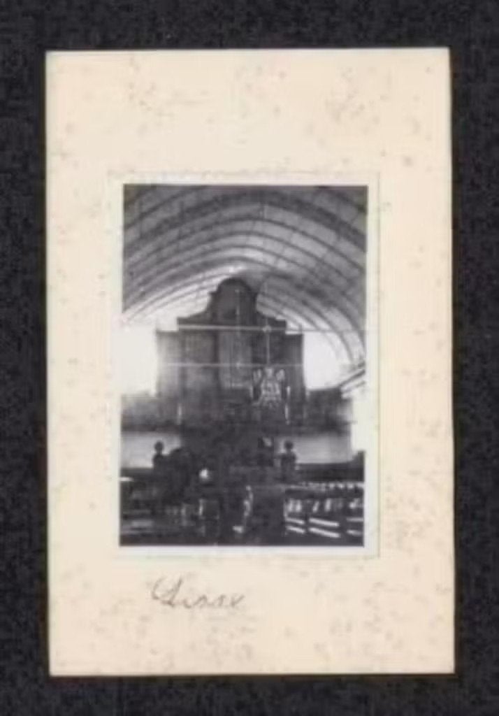 Foto Kwadijk Kerk Interieur Preekstoel (2)., Verzamelen, Foto, Ophalen of Verzenden, Zo goed als nieuw, 1940 tot 1960
