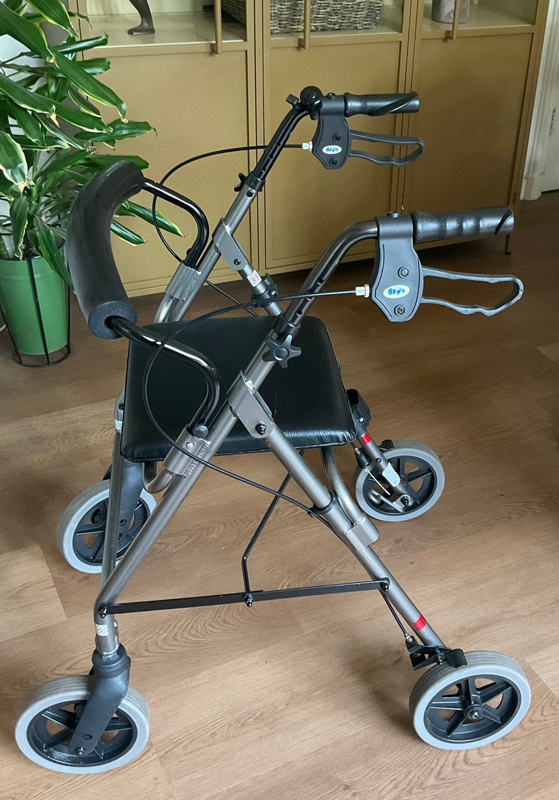 Rollator in perfecte staat!, Ophalen, Zo goed als nieuw