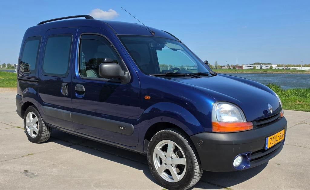 Renault Kangoo 1.4 Breed Priv Automaat Bouwjaar 2002 Blauw, Stof, 74 pk, Zwart, 4 cilinders
