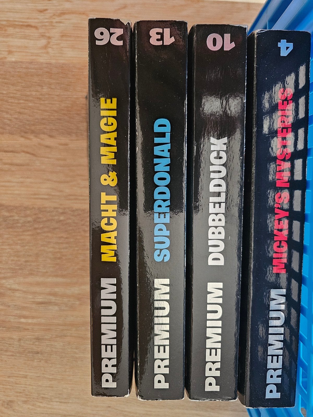 Donald Duck Premium: Mickey's Mysteries, Superdonald,, Boeken, Stripboeken, Meerdere stripboeken, Ophalen of Verzenden, Zo goed als nieuw