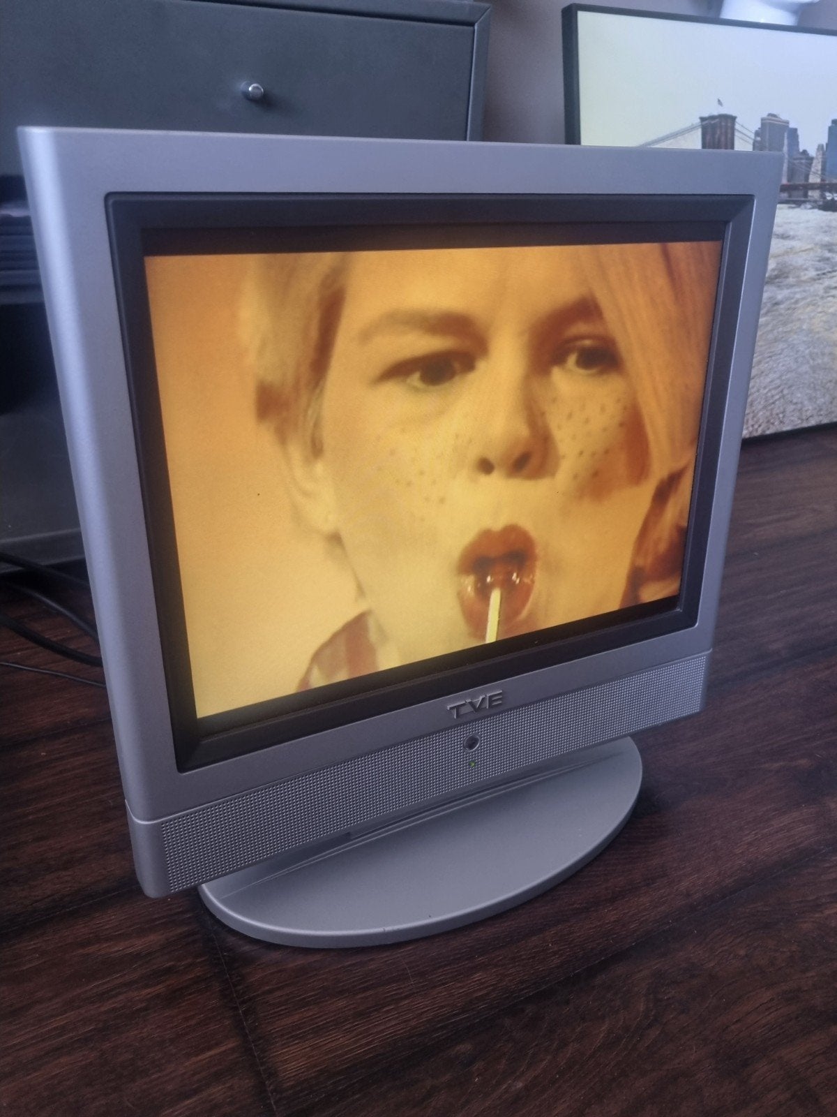 TVE TV met afstandsbediening, Overige merken, Gebruikt, 50 Hz, Ophalen of Verzenden