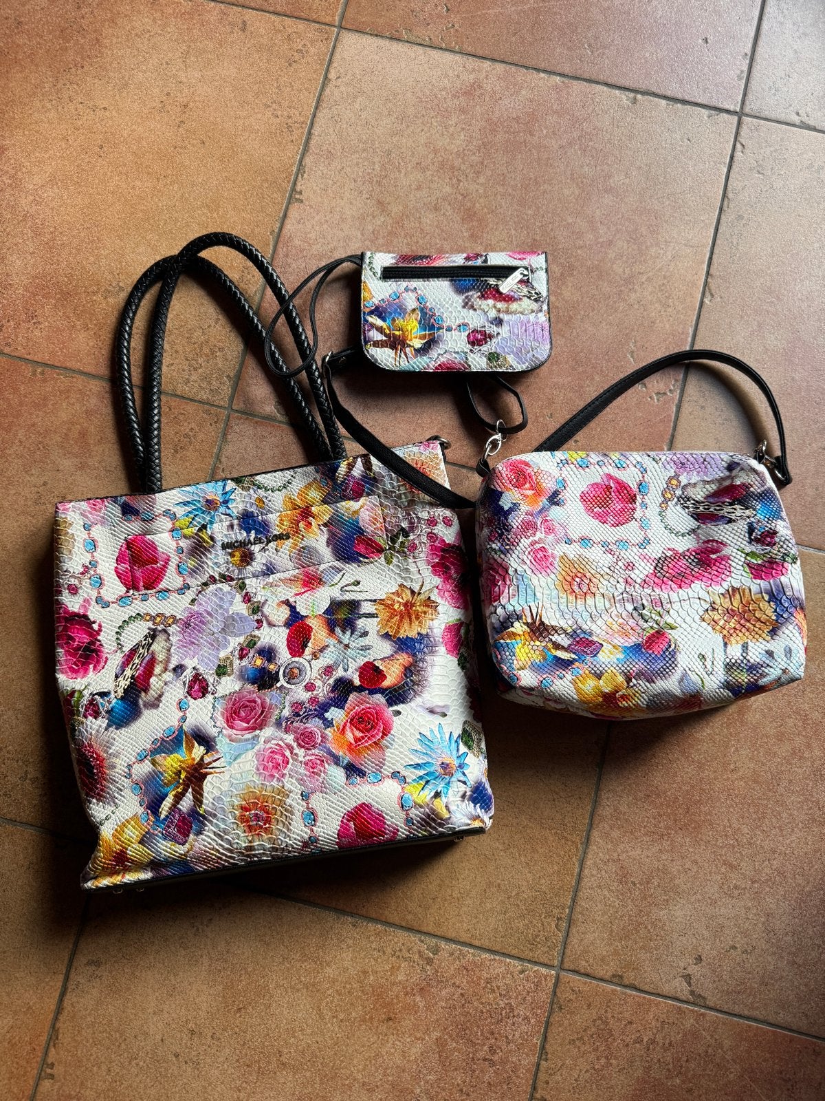 Michael Kors Tassen Set: Shopper, Schoudertas & Portemonnee, Sieraden, Tassen en Uiterlijk, Tassen | Damestassen, Ophalen of Verzenden