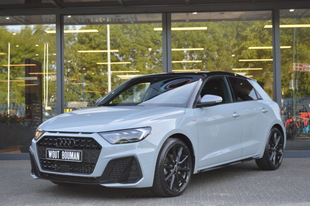 Audi A1 Sportback 35 TFSI S-Line Aut. Led Virtual Sfeer CarP, Auto's, Audi, 4 cilinders, 150 pk, Leder en Stof, Bedrijf