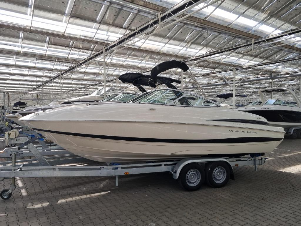 Maxum 2100 SC, Watersport en Boten, Speedboten, Zo goed als nieuw, 6 meter of meer, Benzine, 200 pk of meer, Polyester