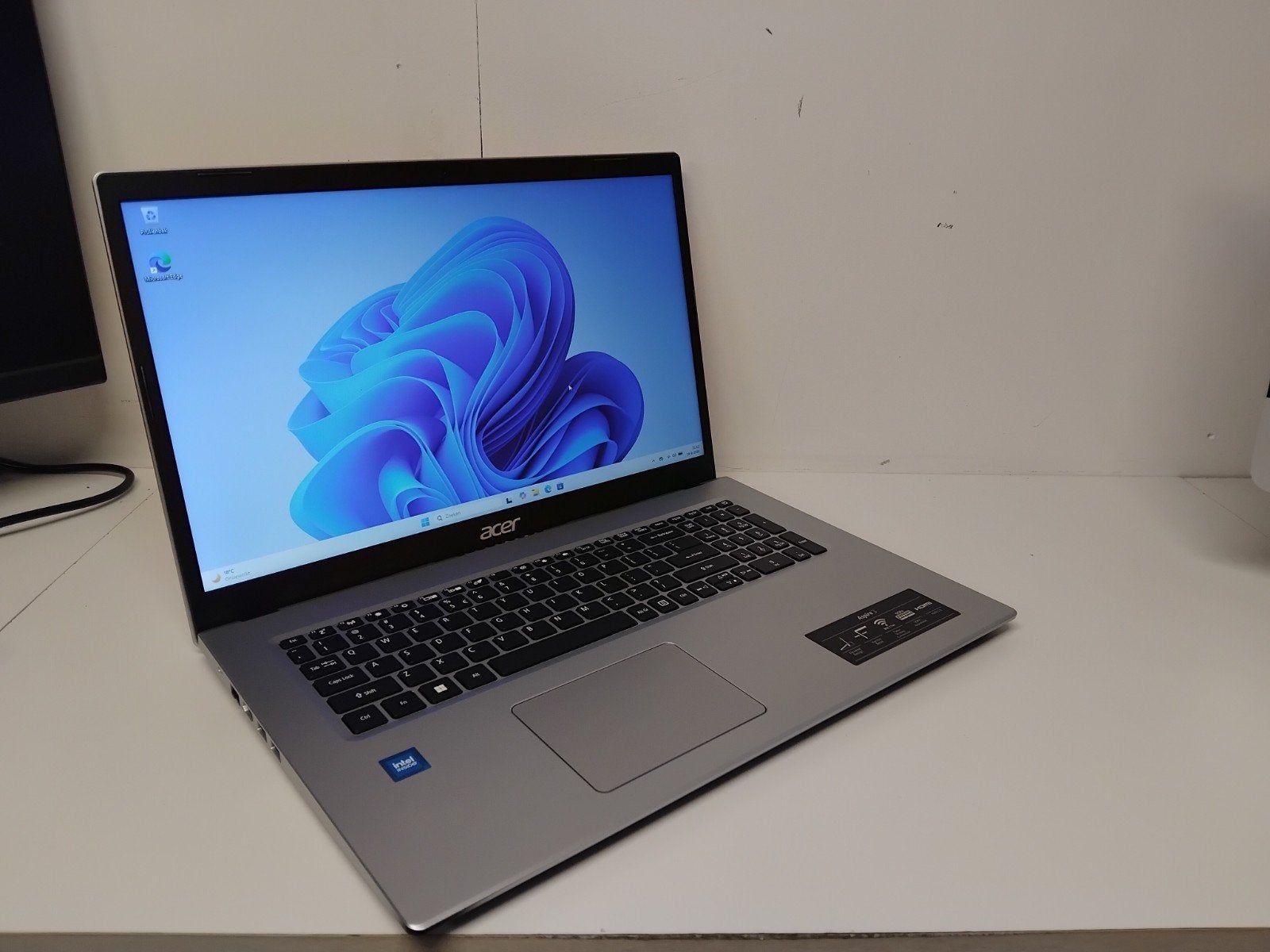 Acer Aspire 3 A317 Celeron N5100 8GB 512GB SSD 17,3 Inch, Computers en Software, Gebruikt, Qwerty, 8 GB, Minder dan 2 Ghz