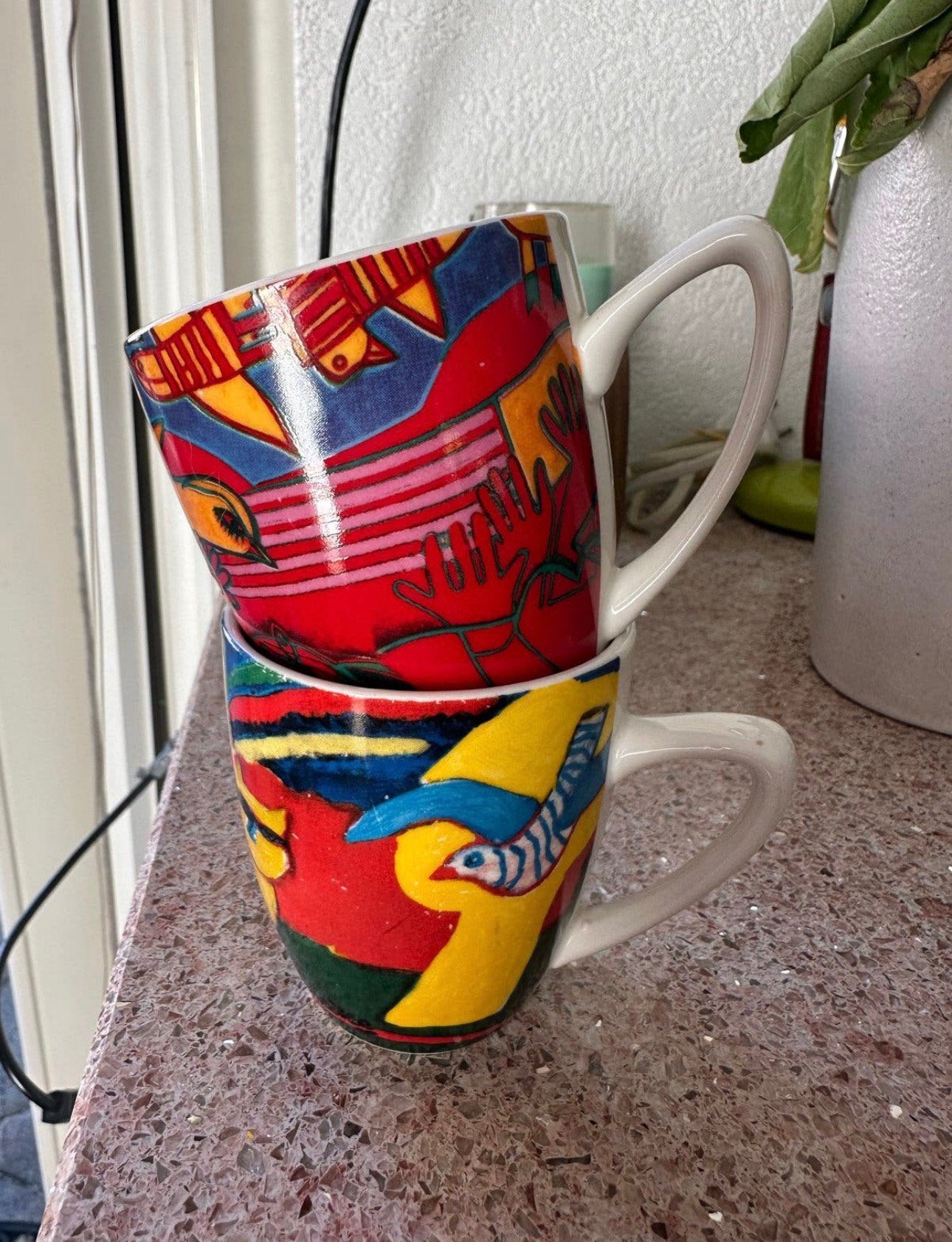 Set van twee prachtige Corneille bekers en 2 schaaltjes, Keramiek, Ophalen of Verzenden, Zo goed als nieuw, Overige stijlen