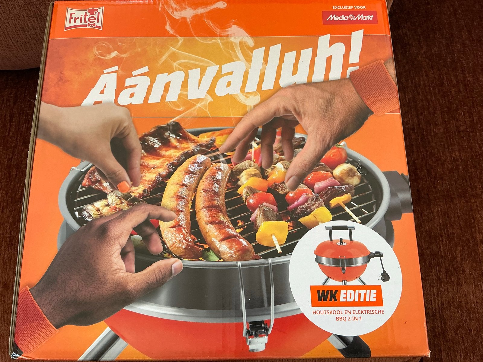 Fritel Houtskool en Elektrische BBQ 2-in-1 WK Editie, Ophalen of Verzenden, Nieuw