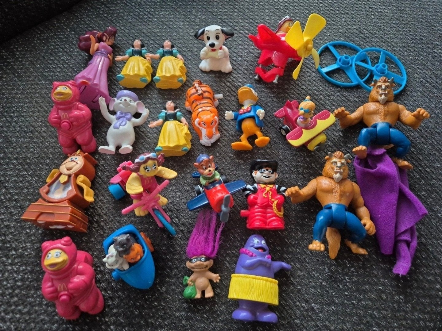 mcdonalds happy meal poppetjes, Ophalen of Verzenden