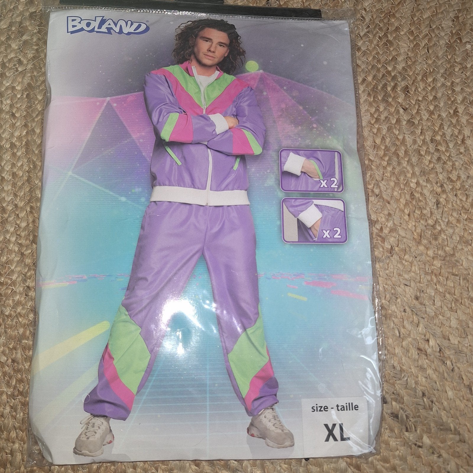 fout trainingspak 80's 90"s retro gabber XL, Ophalen of Verzenden, Overige thema's, Boland, Kleding