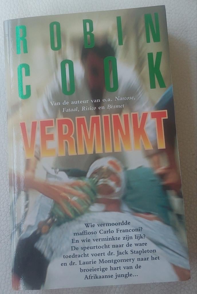 Verminkt - Robin Cook (Thriller), Ophalen of Verzenden, Gelezen, Robin Cook, Nederland