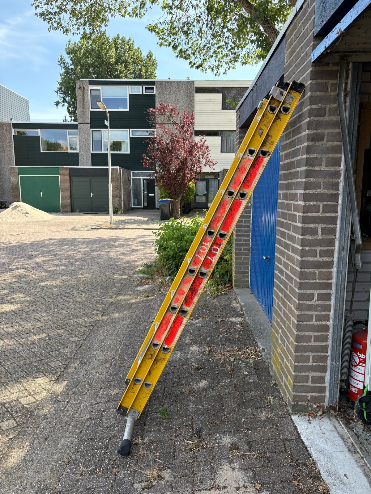 Gebruikte uitschuifbare ladder - 4 meter of meer, Doe-het-zelf en Verbouw, Ladders en Trappen, Ophalen, Gebruikt, Ladder, Opvouwbaar of Inschuifbaar