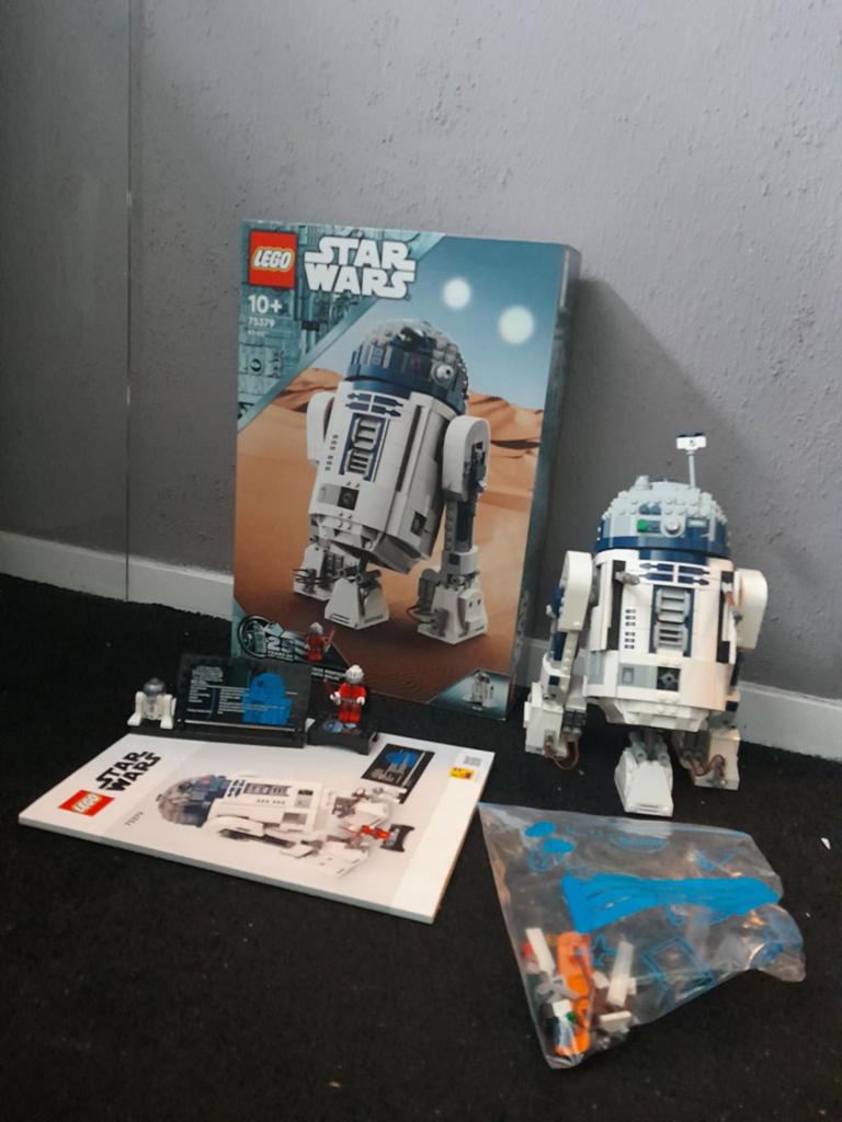 LEGO Star Wars R2-D2 (75379) - Compleet met extra's, Kinderen en Baby's, Speelgoed | Duplo en Lego, Zo goed als nieuw, Ophalen of Verzenden
