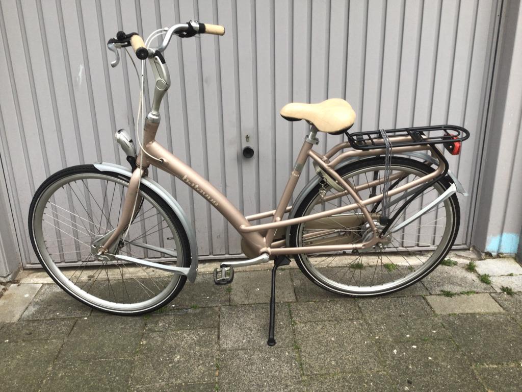 Nette Batavus damesfiets met 7 versnellingen, Fietsen en Brommers, Fietsen | Dames | Damesfietsen, Ophalen, Versnellingen, Batavus