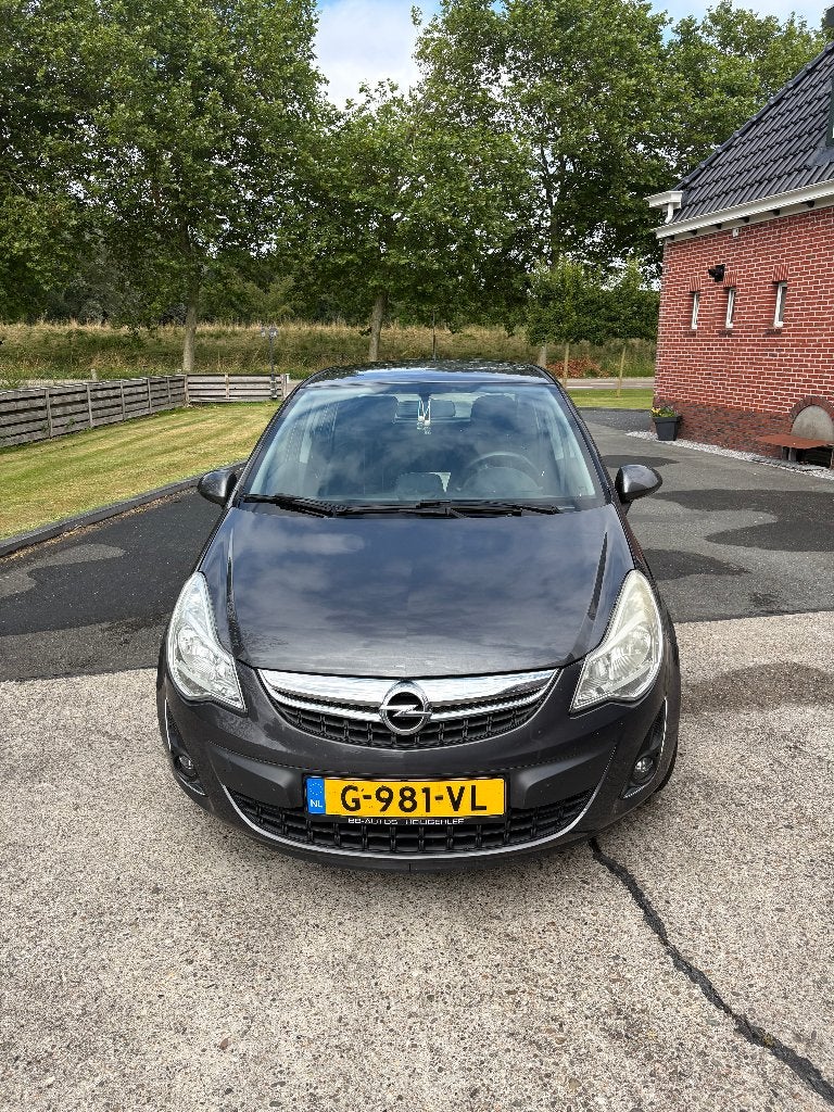 Opel Corsa 1.2 S-D 2012 Grijs, Auto's, Voorwielaandrijving, 1063 kg, 4 cilinders, 49 €/maand