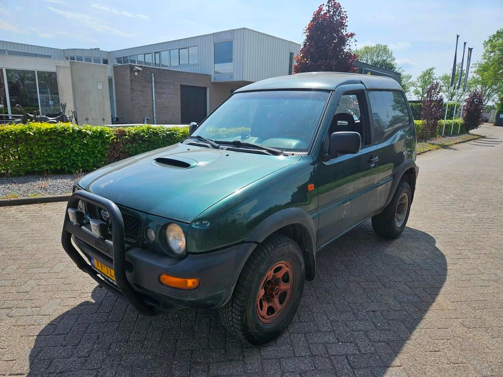 Nissan Terrano ll 2.7 TDi SR HR Airco 4x4, Auto's, Euro 2, 125 pk, Gebruikt, 2664 cc