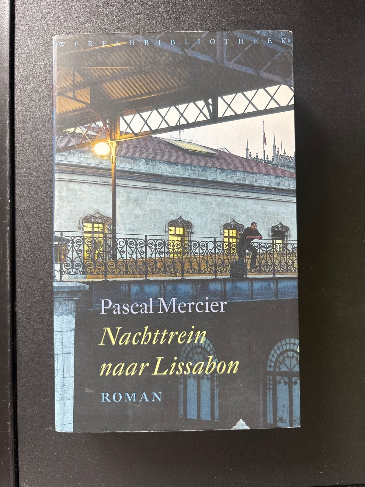 Nachttrein naar Lissabon - Pascal Mercier (Roman), Boeken, Ophalen of Verzenden, Zo goed als nieuw, Europa overig