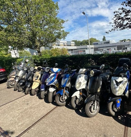 Partij scooters, Ophalen, Gebruikt, Benzine, 50 cc