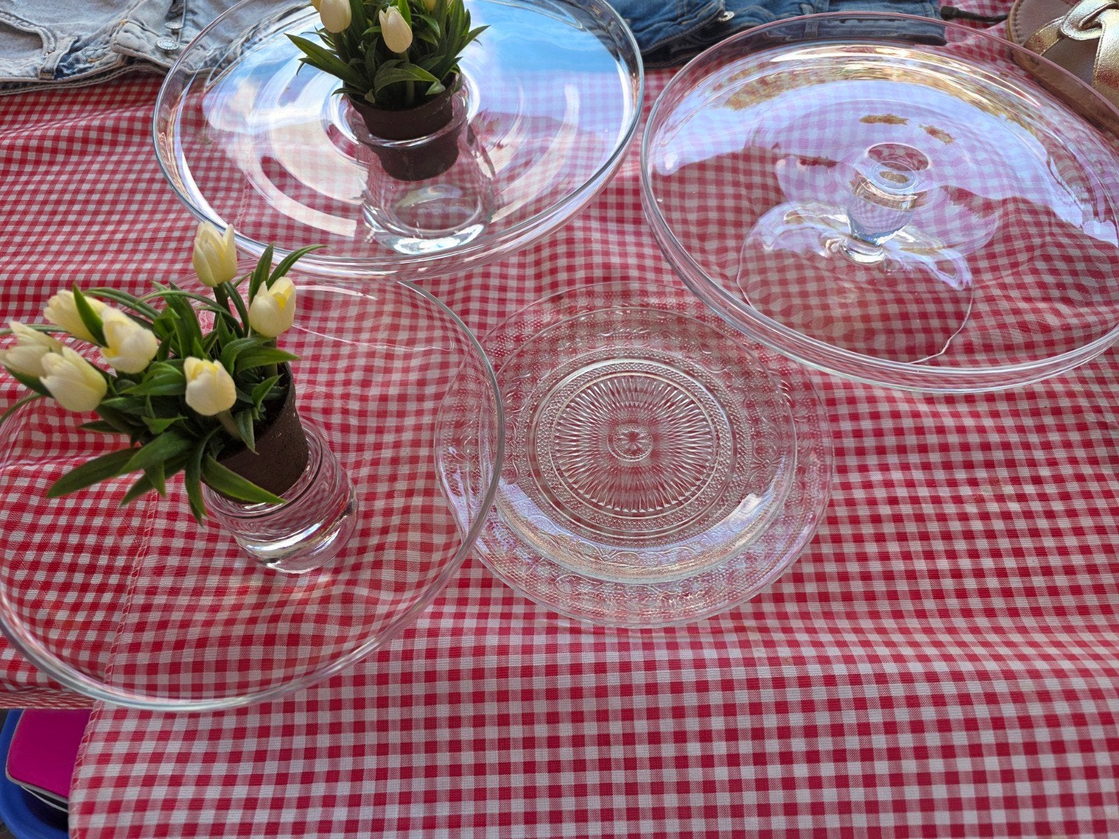 3 taart plateaus van glas, Ophalen