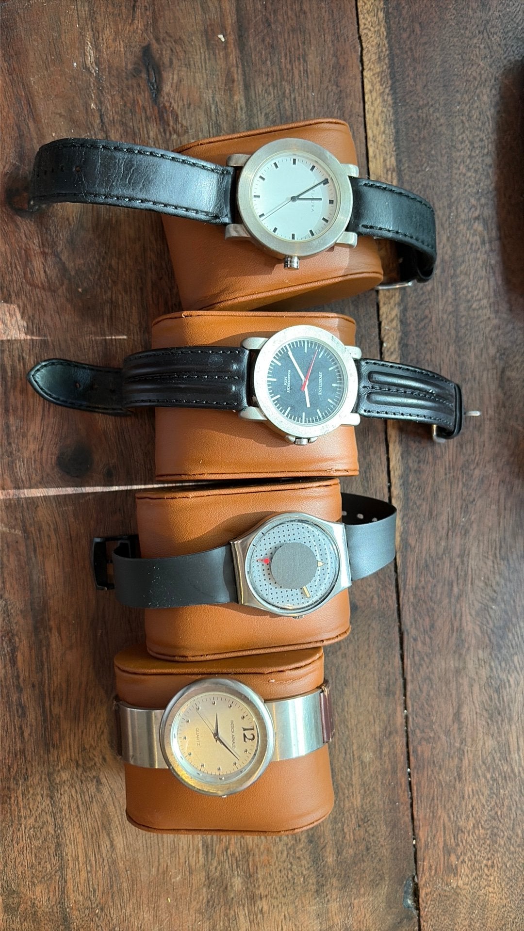 Diverse horloges, Ophalen of Verzenden, Overige materialen, Polshorloge, Overige merken