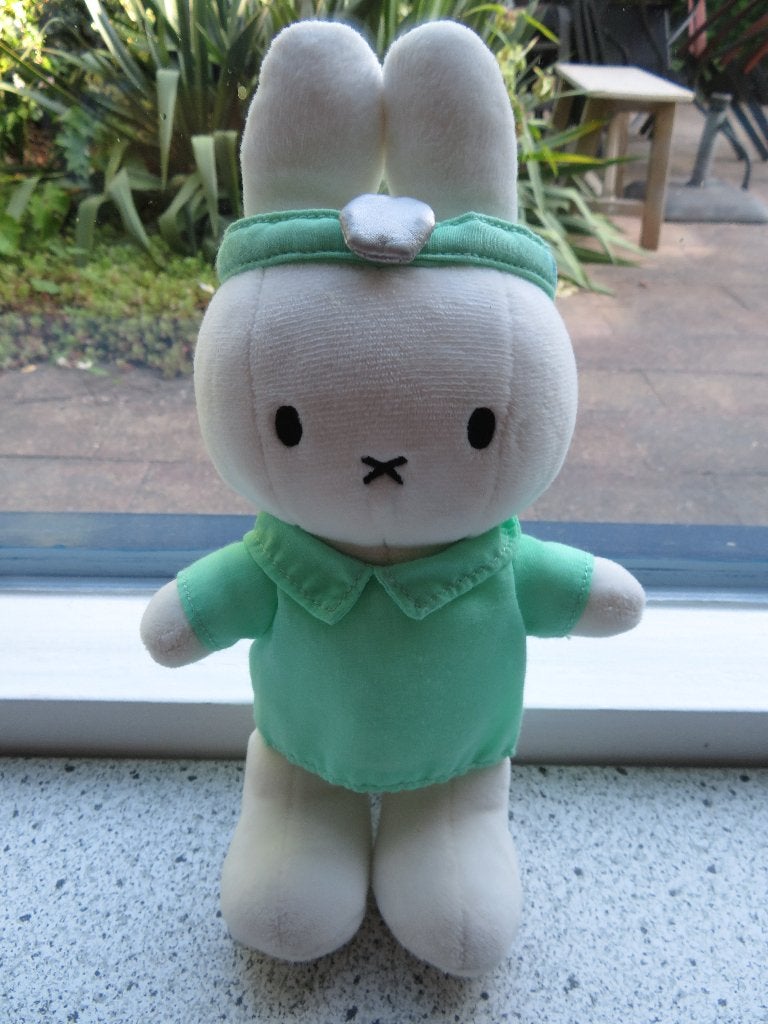 Nijntje dokter Dick Bruna Soft Toys Collection meet ca 24 cm, Ophalen of Verzenden, Zo goed als nieuw, Konijn, Wasbaar