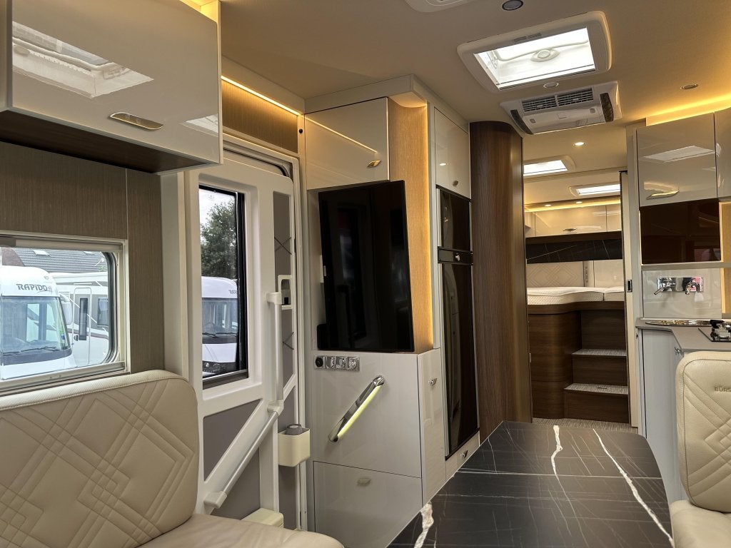 Foto 11 van Bürstner Elegance 910 G E&P Mercedes ALDE A