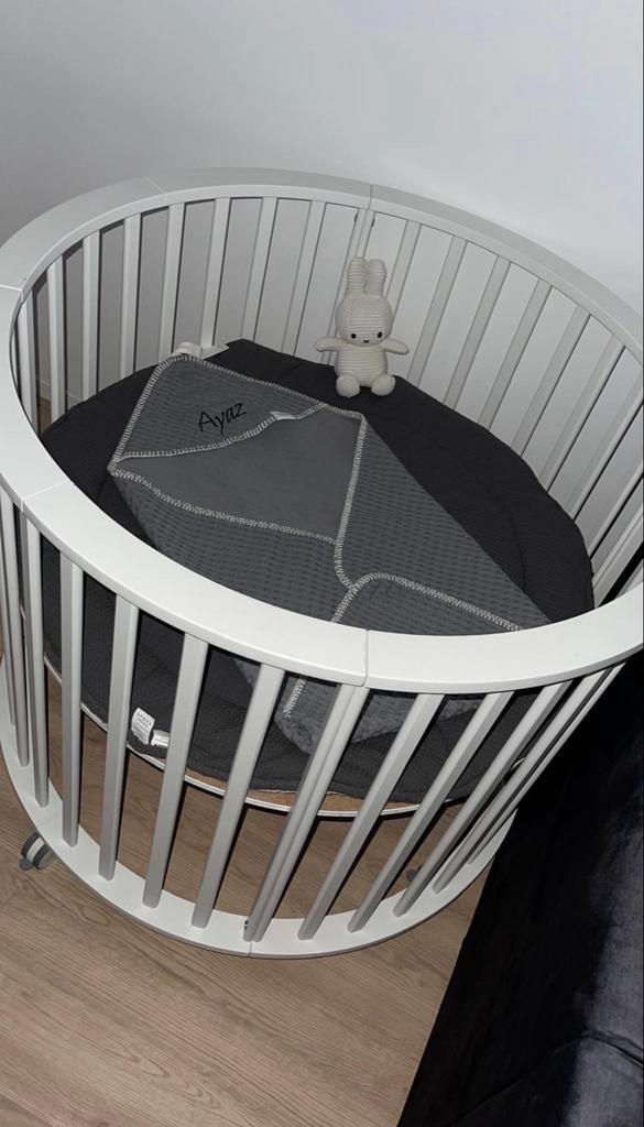 Stokke Sleepi Mini Wieg - Wit + Matras, Ophalen, Zo goed als nieuw, Wieg
