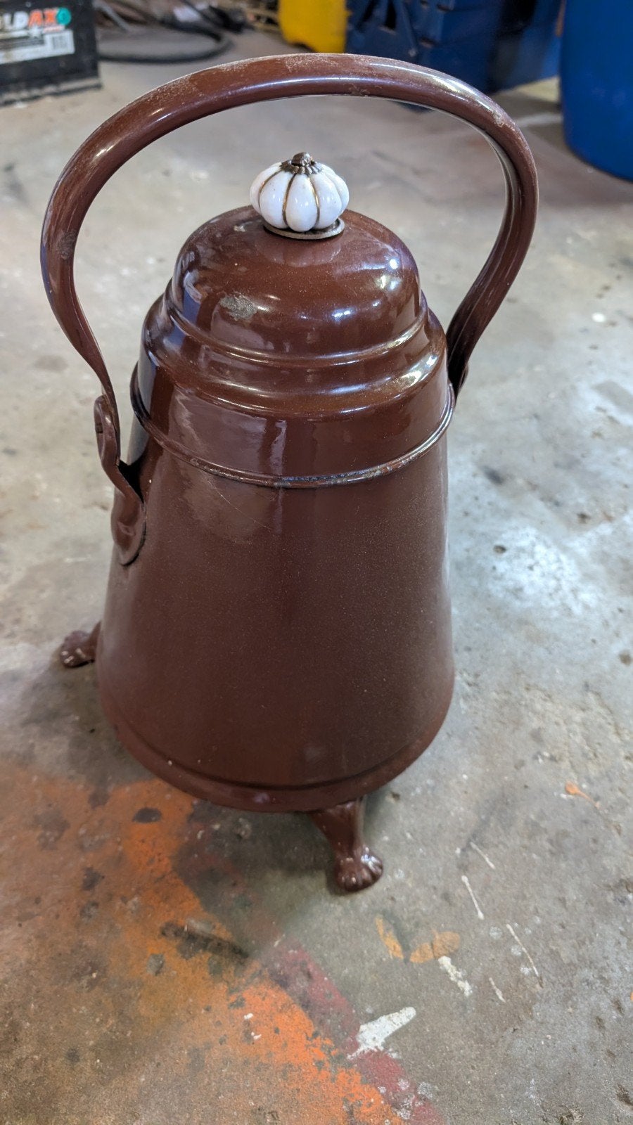 Geëmailleerde doofpot met porseleinen knop, Antiek en Kunst, Antiek | Emaille, Ophalen