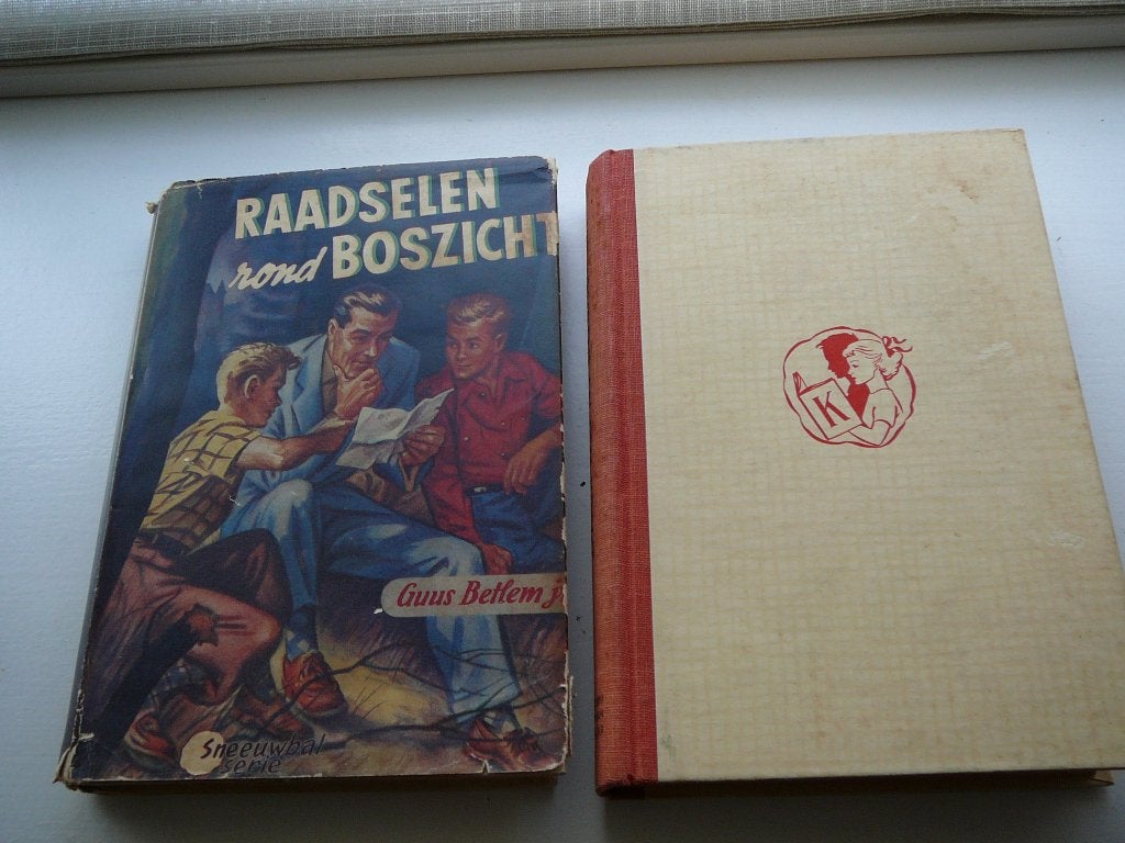 Raadselen rond Boszicht, Vijf jongens en een krant. 7 foto's, Boeken, Ophalen of Verzenden, Gelezen, Guus Betlem jr en N. Vandersluys H. Giesen