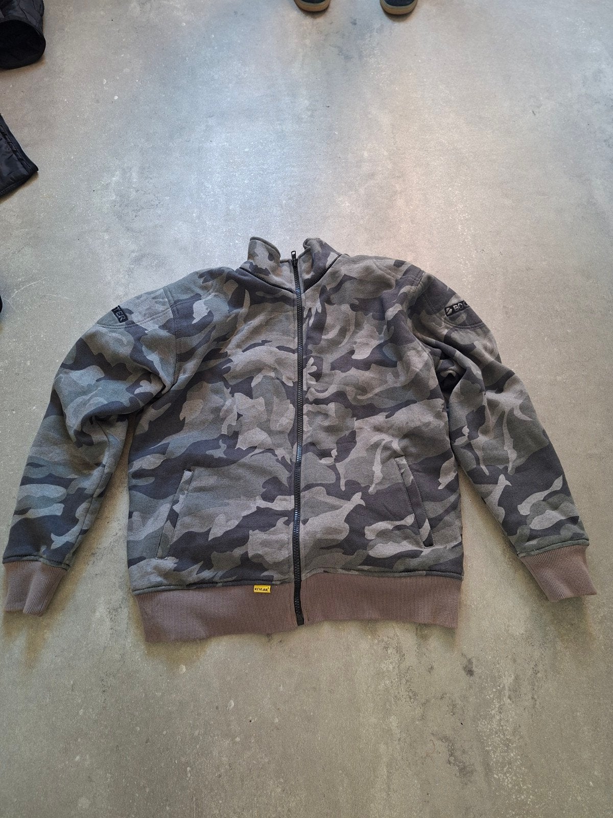 Booster Motorjas Camouflage XL - Comfortabel en Stijlvol, Motoren, Kleding | Motorkleding, Ophalen, Jas | textiel, Tweedehands