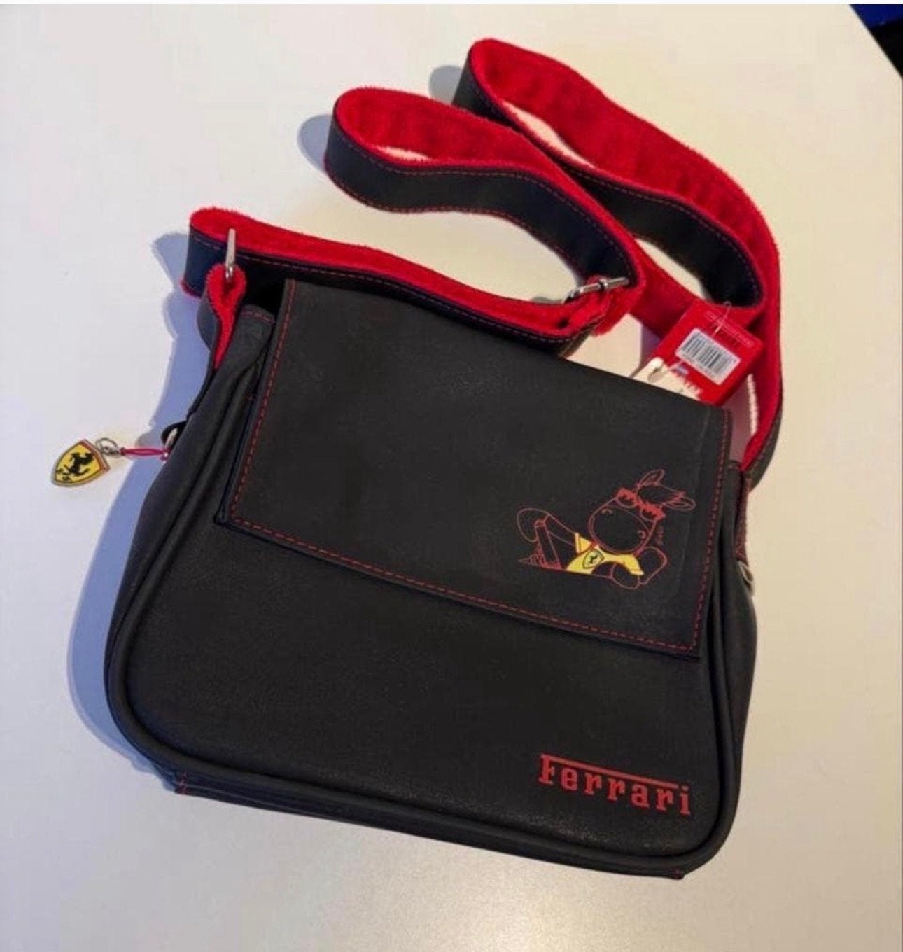 Ferrari Nici Schoudertasje met Portemonnee - Zwart/Rood, Ophalen of Verzenden, Nieuw, Zwart, Schoudertasje