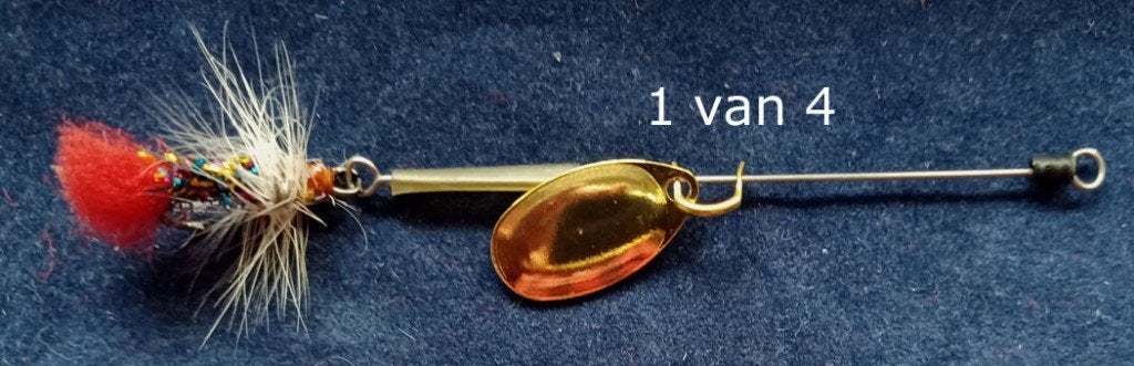 Deel 4) 2 sets van elk 4 stuks Forel Ruisvoorn Baarsspinners, Ophalen, Nieuw, Complete set
