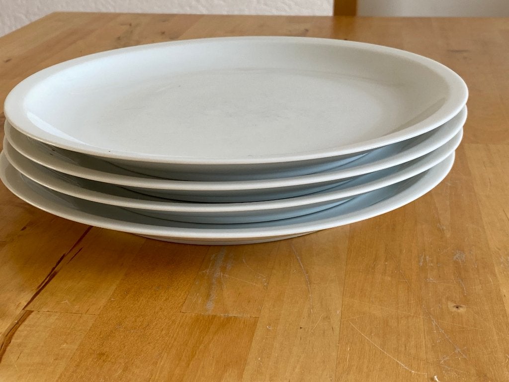 4 porseleinen Arzberg witte diner borden prijs is voor samen, Ophalen of Verzenden, Zo goed als nieuw, Bord(en), Porselein