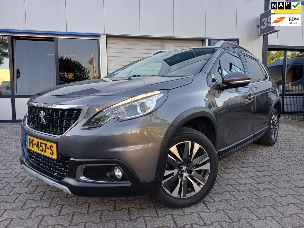 Peugeot 2008 1.2 PureTech GT-line NAVI/PDC/CLIMA/TREKHAAK/CR, Voorwielaandrijving, Euro 6, Leder en Stof, Bedrijf