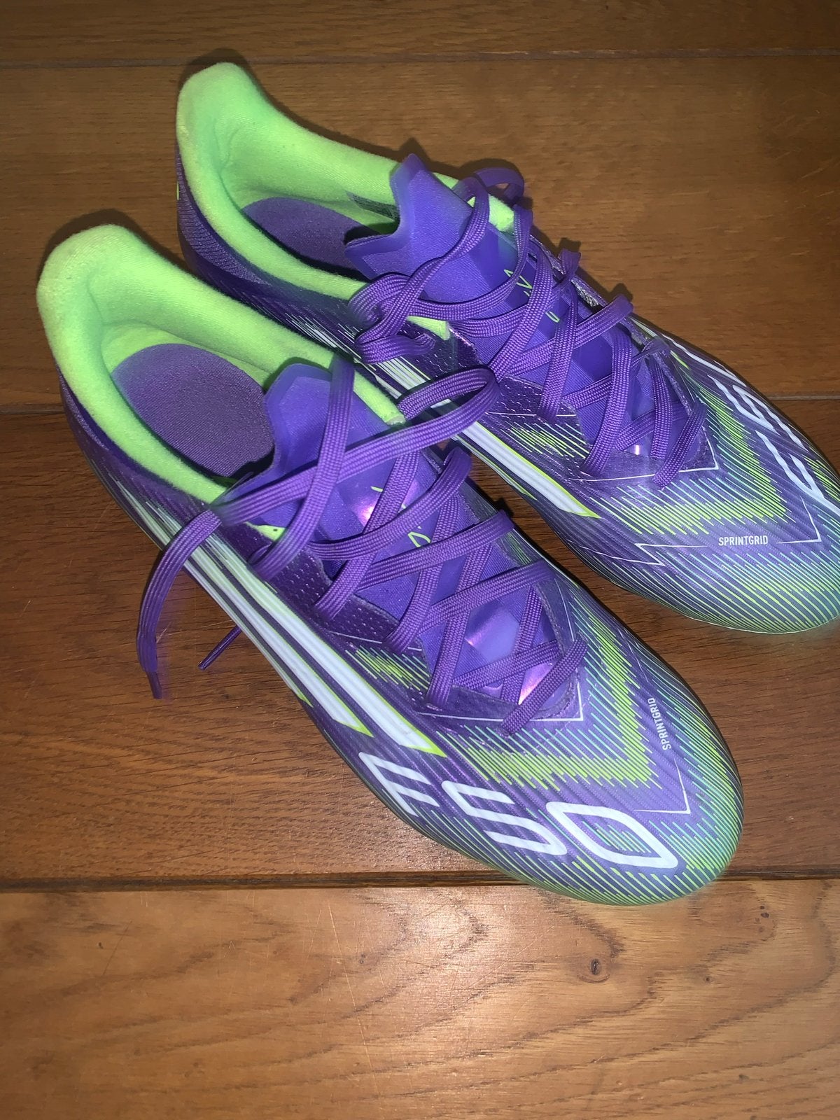 Adidas F50 Voetbalschoenen - Paars/Groen maat 42, Ophalen of Verzenden, Zo goed als nieuw, Schoenen