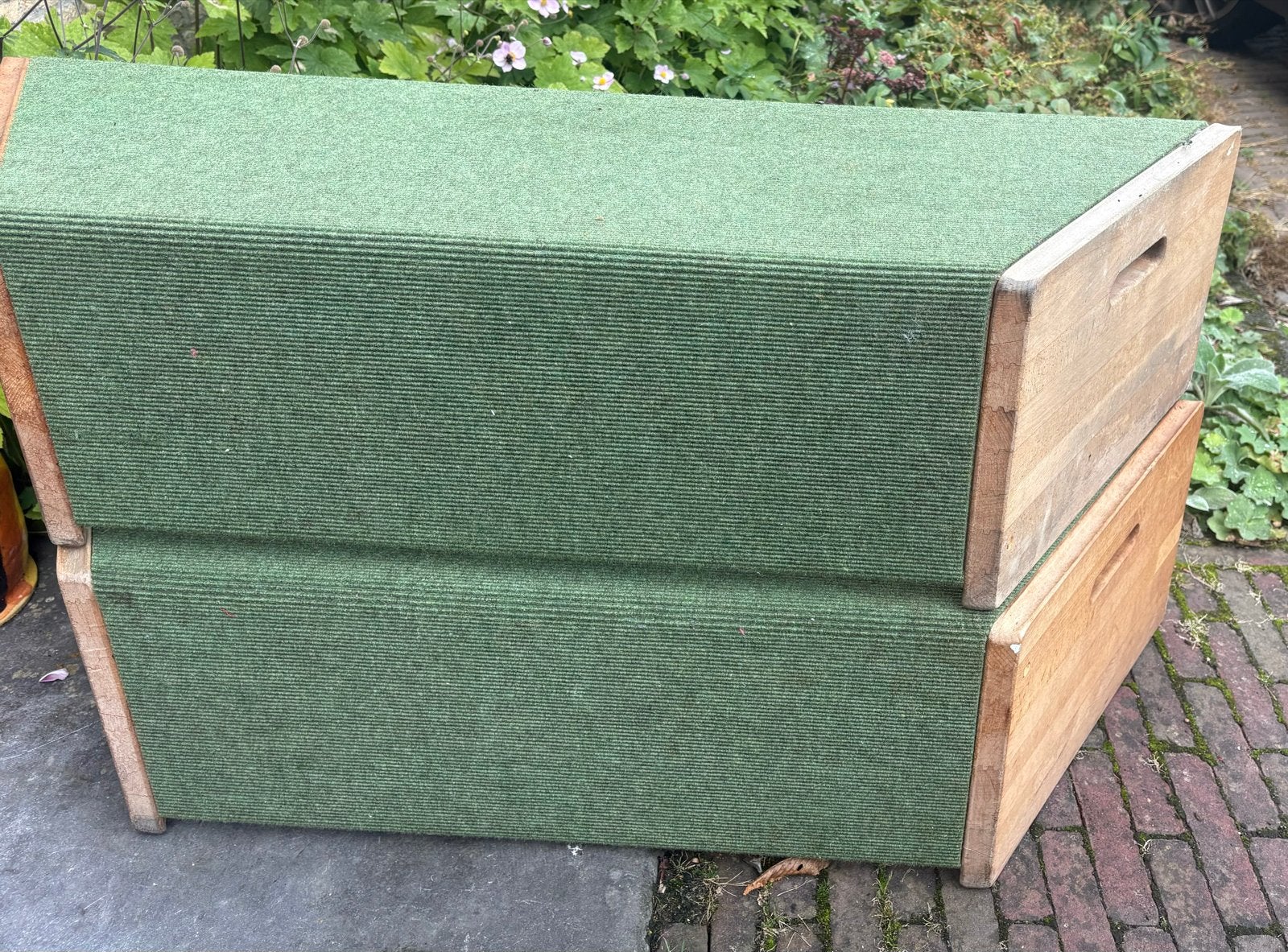 2 vintage groene  gymtoestellen. Ideaal als podiumdelen, Ophalen, Huis en Inrichting
